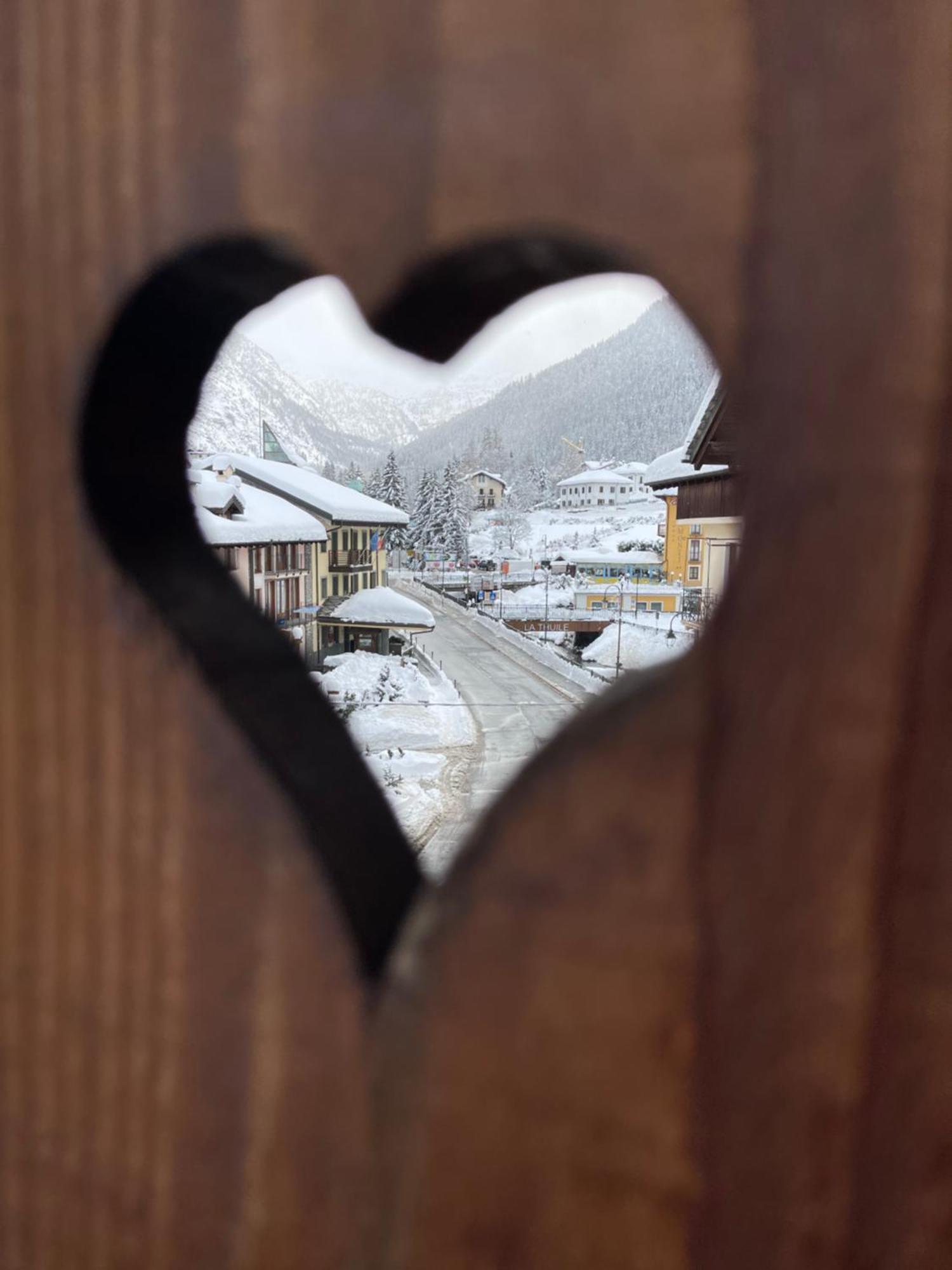 Lthorses & Dreams Bed & Breakfast La Thuile Exterior photo