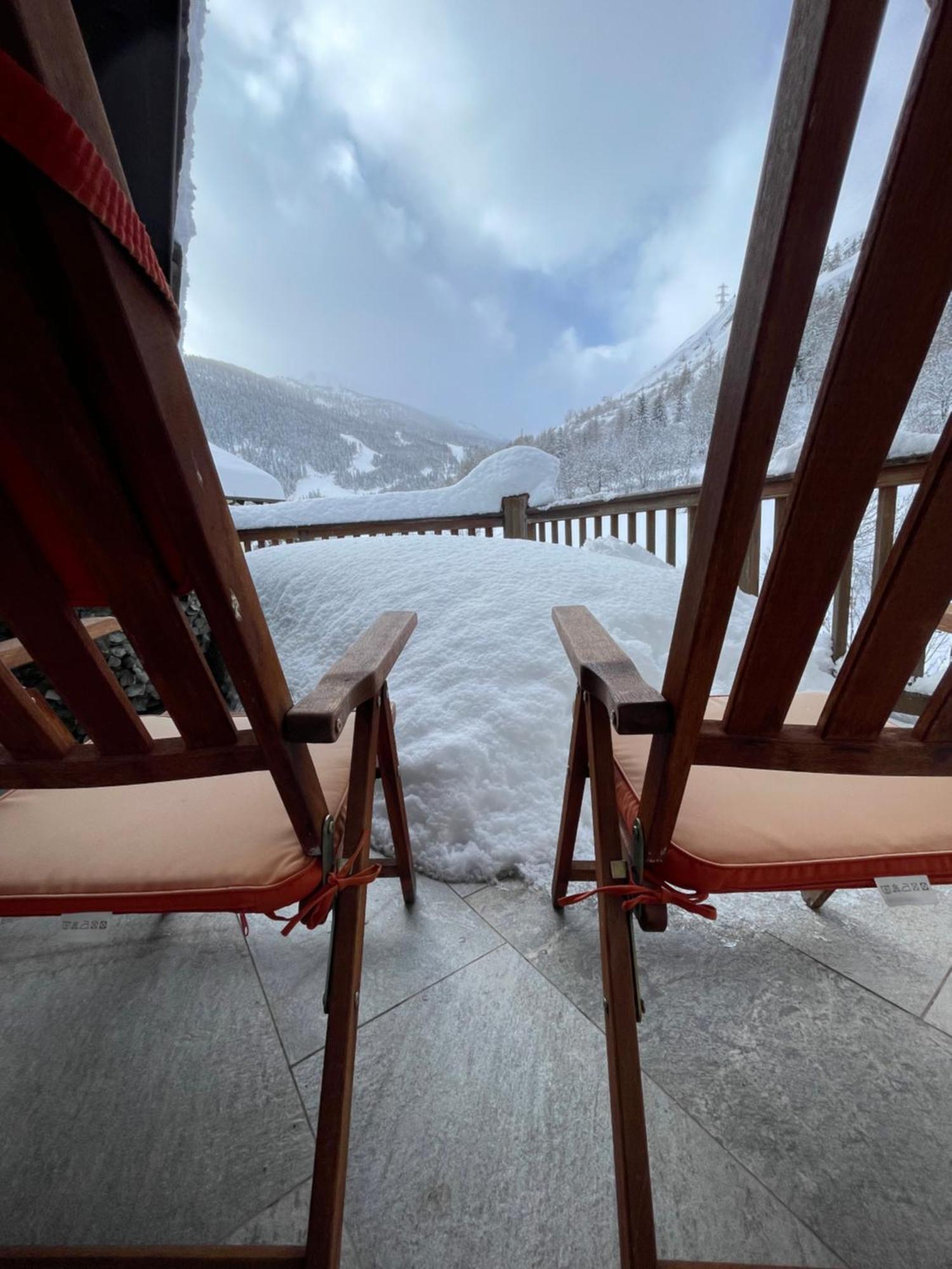 Lthorses & Dreams Bed & Breakfast La Thuile Exterior photo