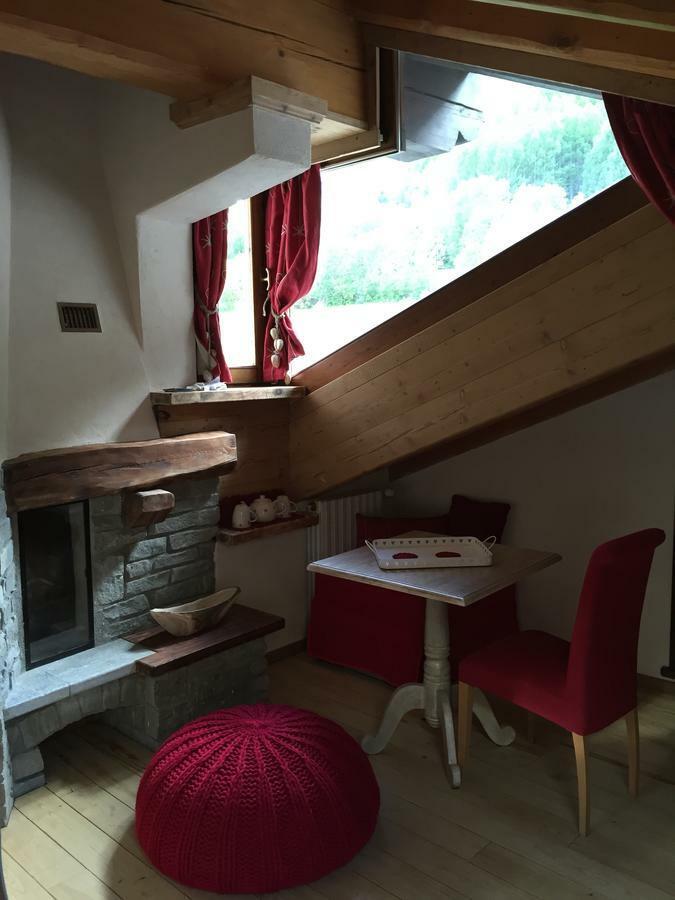 Lthorses & Dreams Bed & Breakfast La Thuile Exterior photo