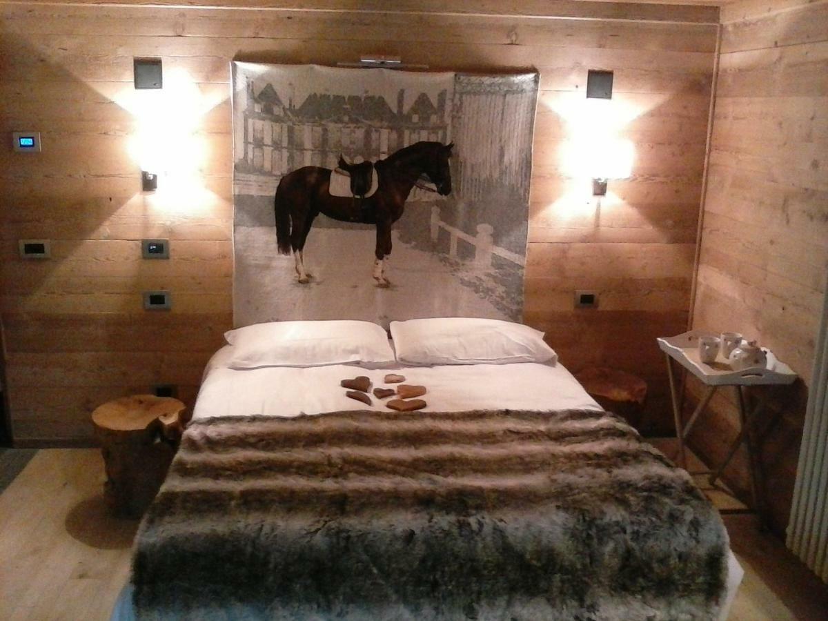 Lthorses & Dreams Bed & Breakfast La Thuile Exterior photo