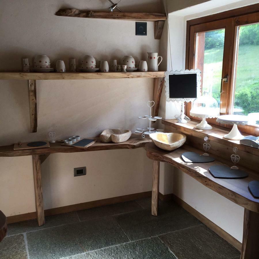 Lthorses & Dreams Bed & Breakfast La Thuile Exterior photo