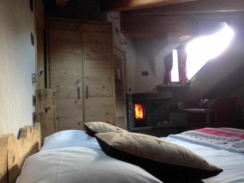Lthorses & Dreams Bed & Breakfast La Thuile Exterior photo